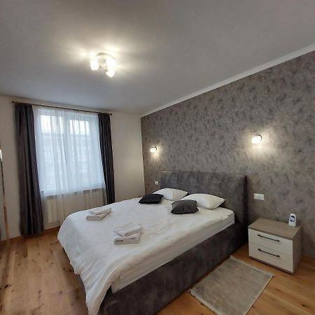 Trandafirului Residence Central سوتْشافا المظهر الخارجي الصورة