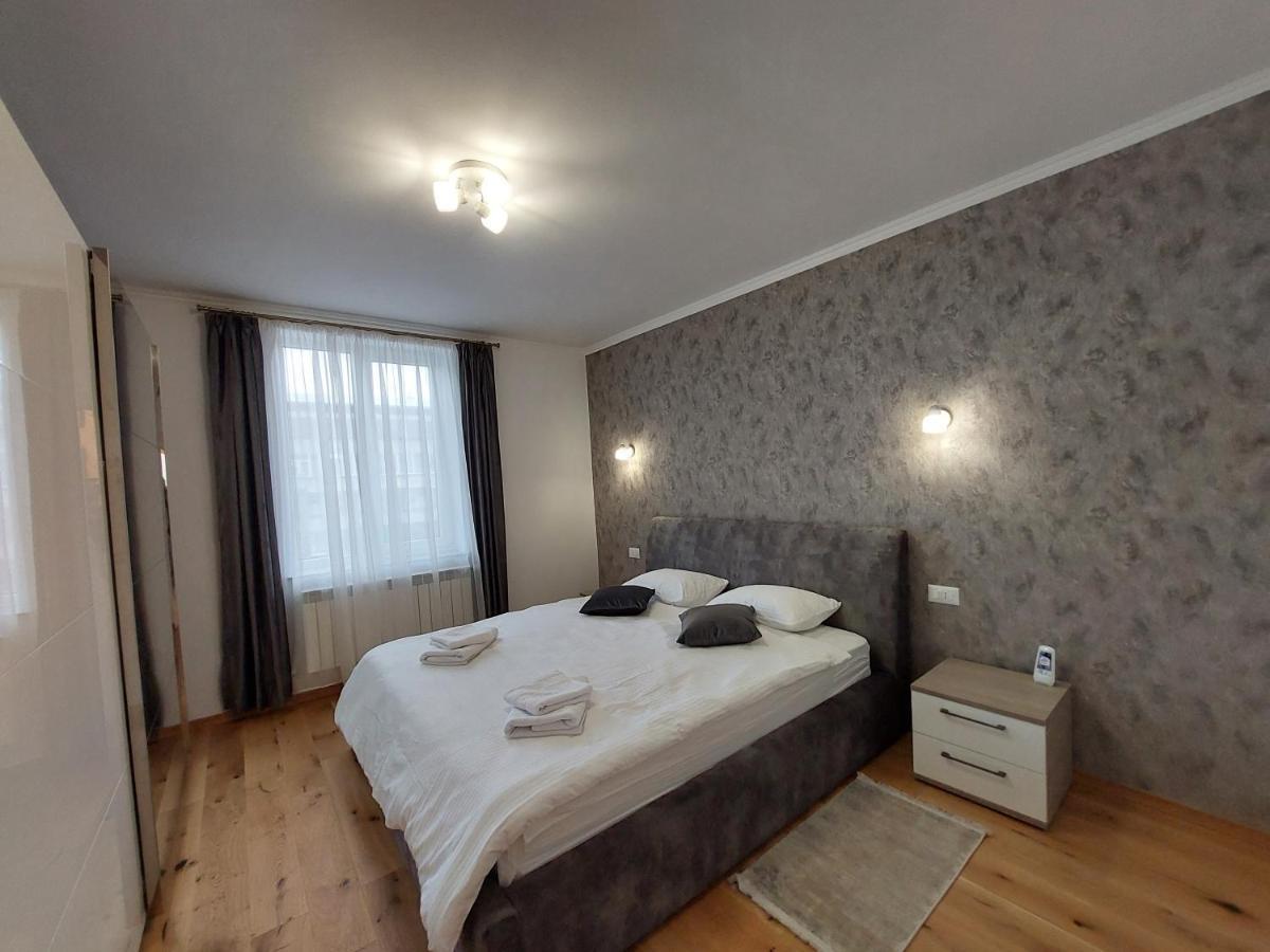 Trandafirului Residence Central سوتْشافا المظهر الخارجي الصورة
